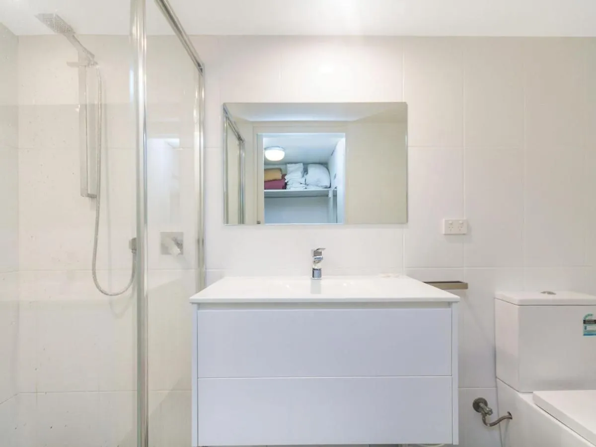 Kooringal Unit 24 Apartment Gold Coast Australia